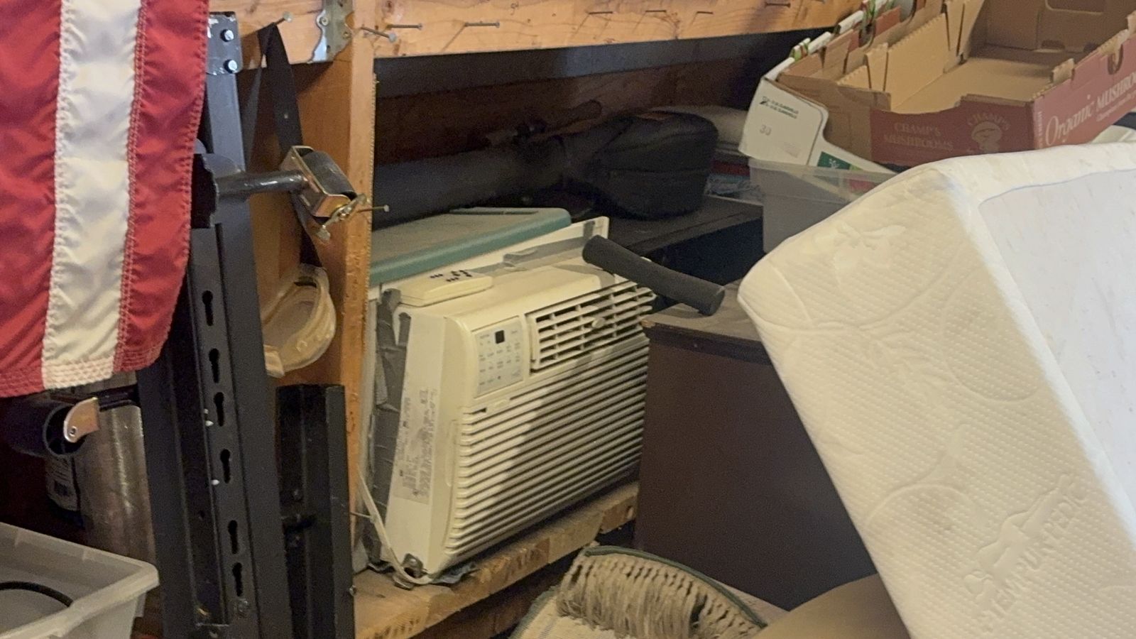 Window Air Conditioner – Works Great – Ready for Summer