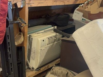 Window Air Conditioner – Works Great – Ready for Summer