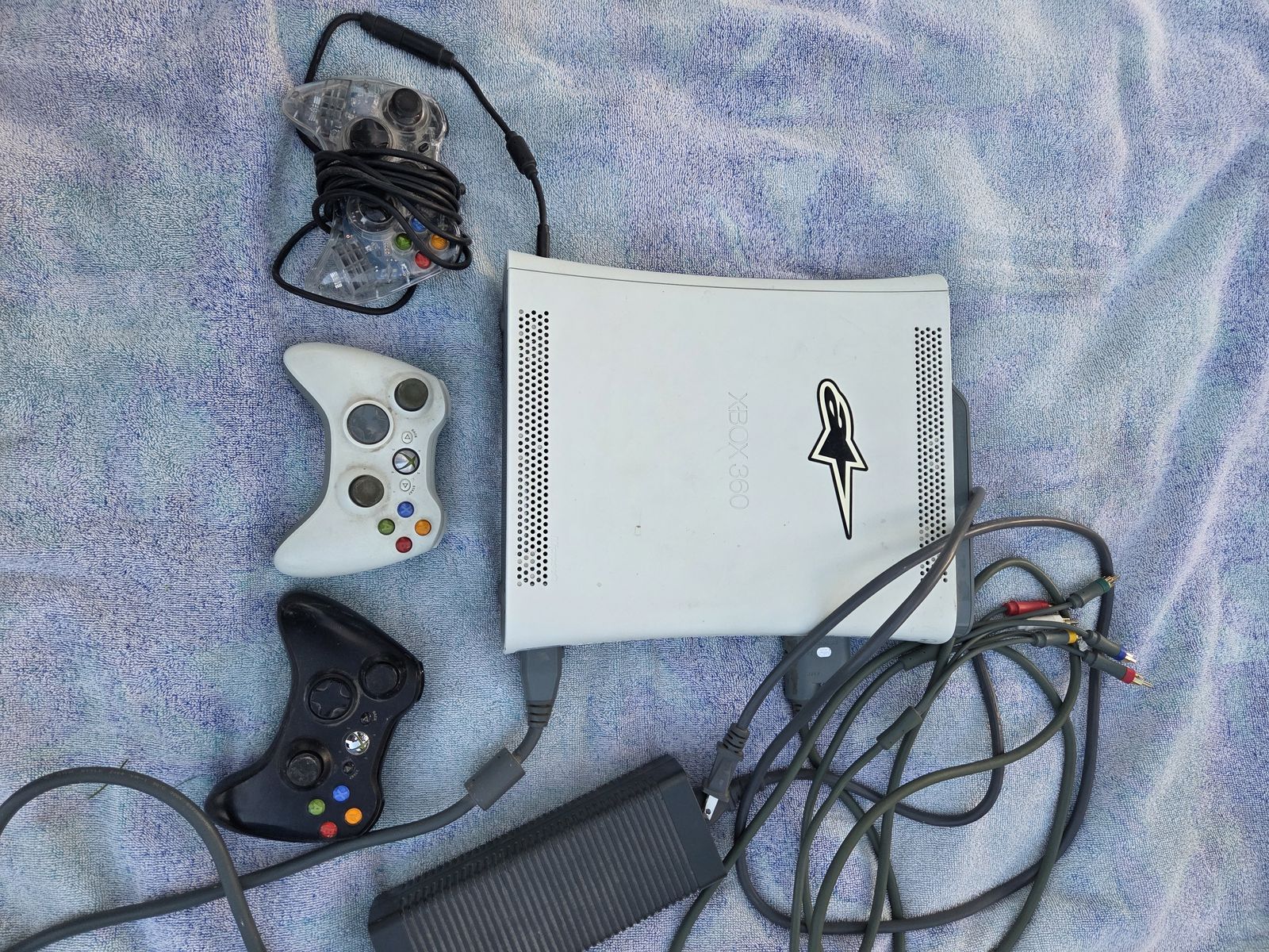 XBOX with 3 controllers and 3 games