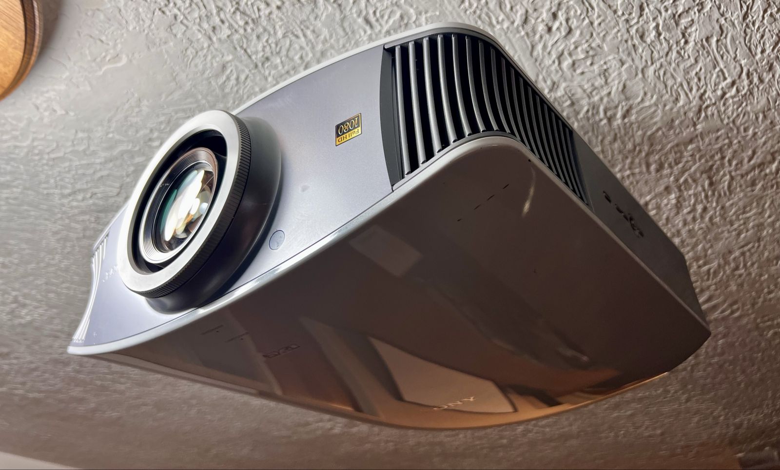 Sony Projector w/ 100” Screen
