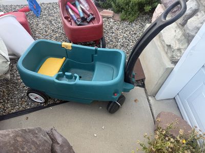 Little Tikes Wagon Green & Yellow Pull Handle Kids Outdoor Toy
