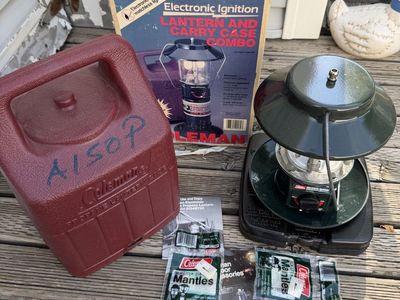 Coleman Electronic Ignition Propane Lantern Model 5154B700 with Hard Case & Mantles