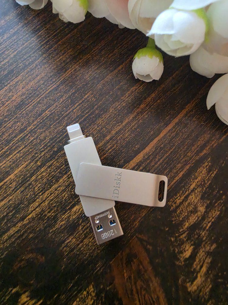 iDiskk MFi Certified 128GB iPhone/iPad/PC Flash Drive - Photo & Video Storage USB Stick