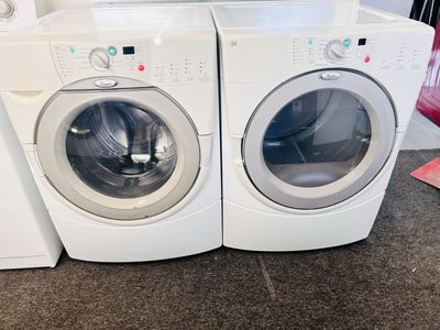 Whirlpool duet washer and dryer set