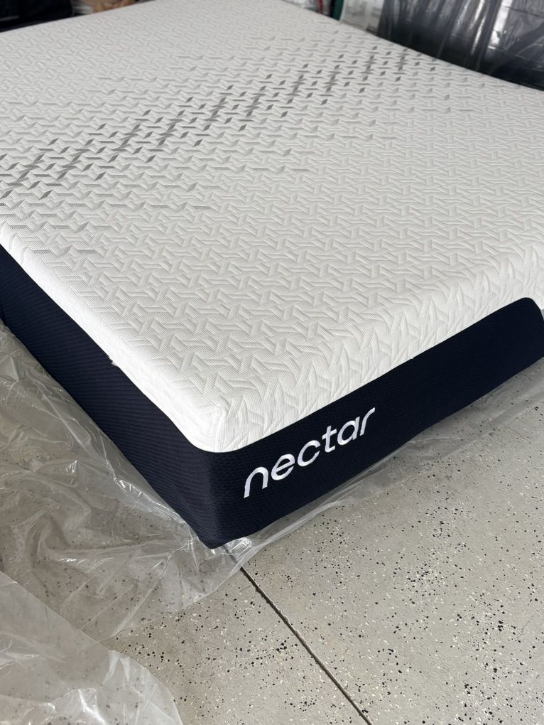 Nectar Premier King Mattress