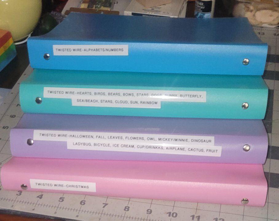 Set of 4 Twisted Wire Craft Pattern Binders
