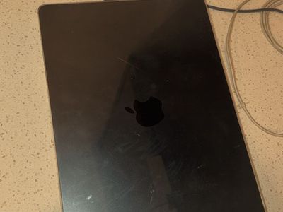2024 MacBook m3 256 gig