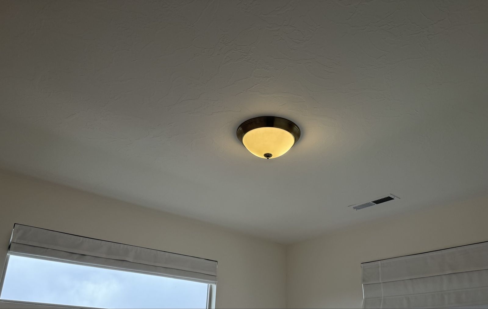 Ceiling light