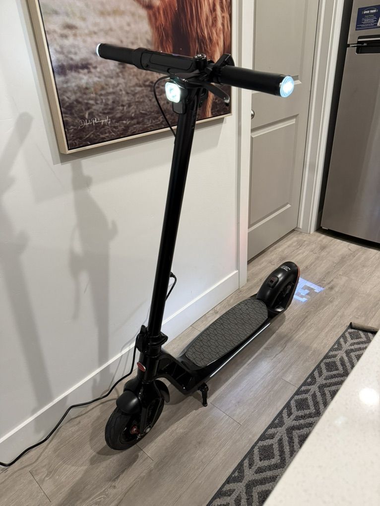 Bugatt 10.0 Scooter