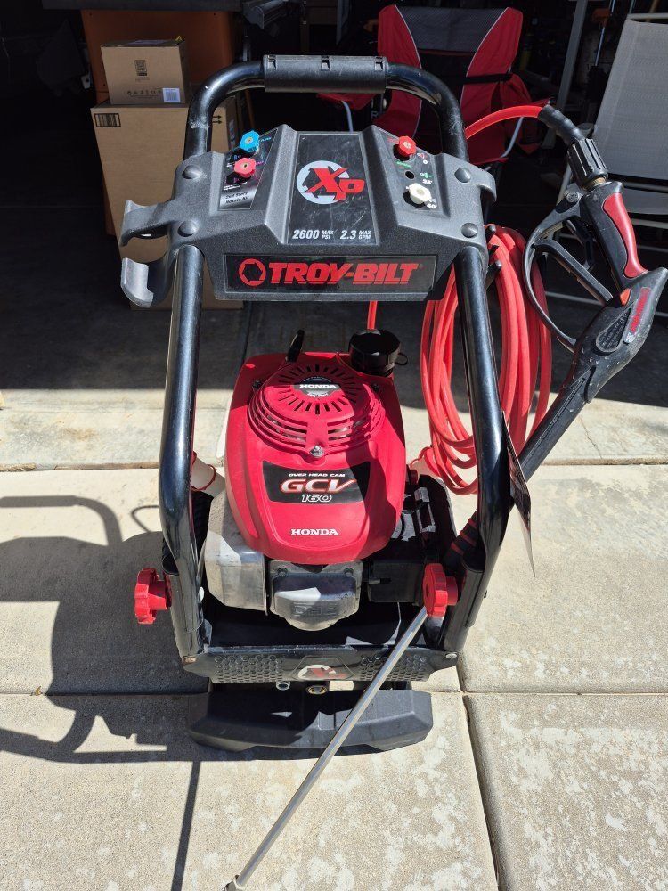 Troy-Built 2600 psi pressure washer.