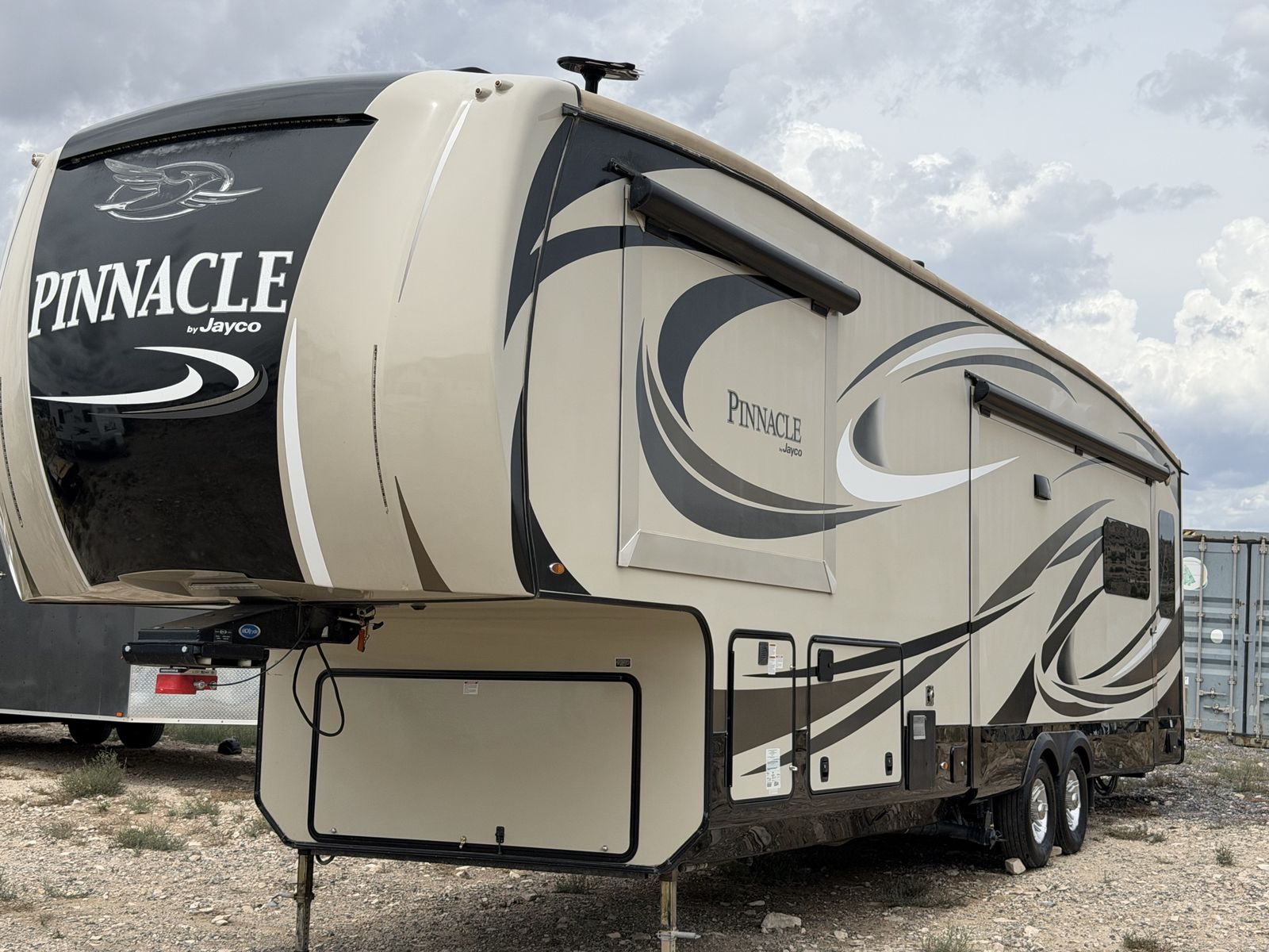 2017 Jayco Pinnacle