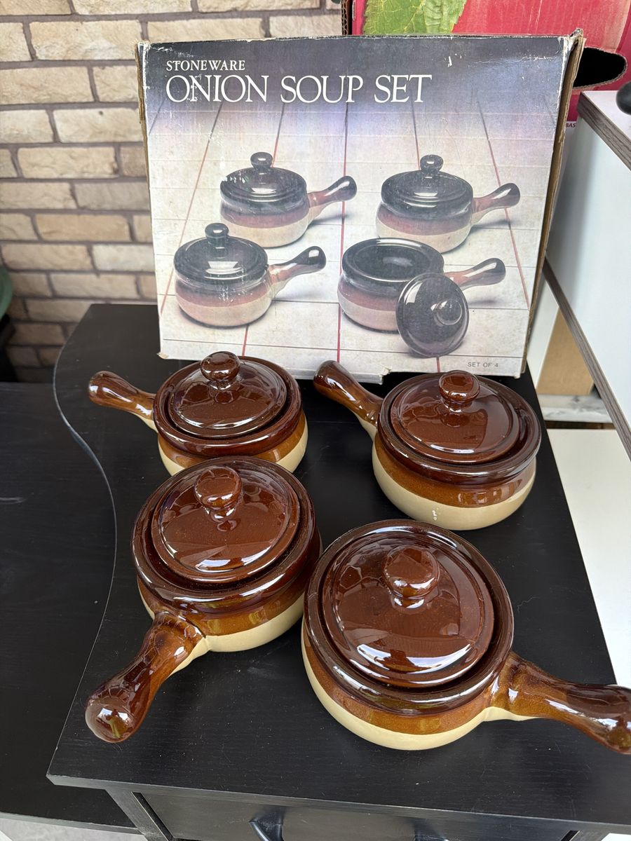 Vintage Stoneware Onion Soup Bowls with Lids and Handles - Set of 4 Brown/Tan Oven Safe Crocks