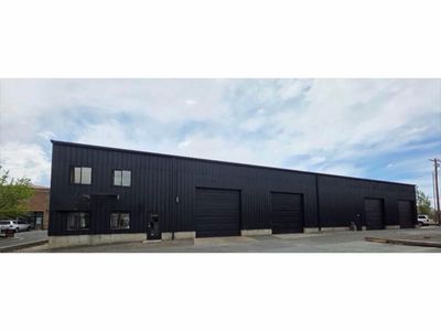 VINEYARD WAREHOUSE FOR RENT