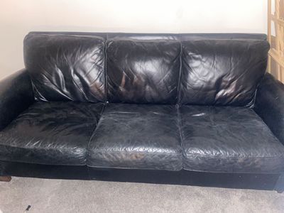 FREE LEATHER COUCH