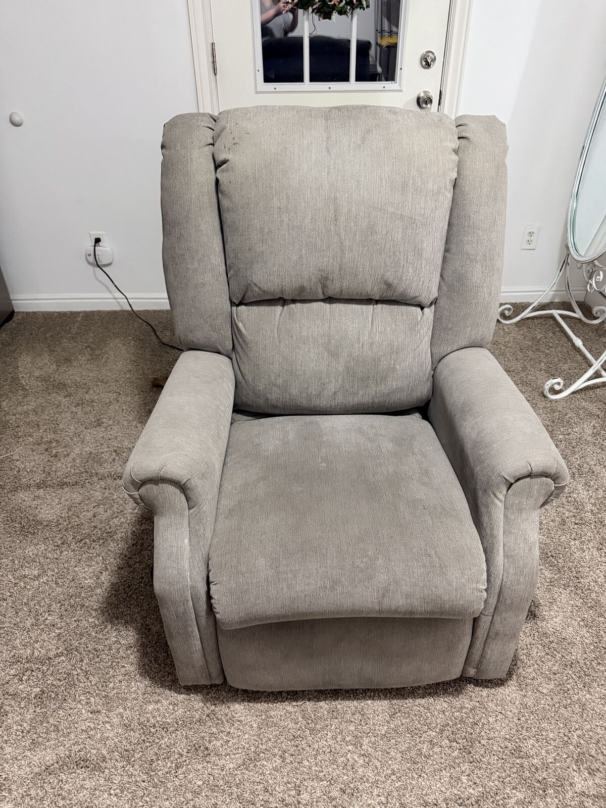 Felix Power Lift Chair Lay Flat Zero Gravity Chaise Lounger Recliner by Mega Motion