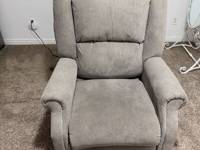 Felix Power Lift Chair Lay Flat Zero Gravity Chaise Lounger Recliner by Mega Motion