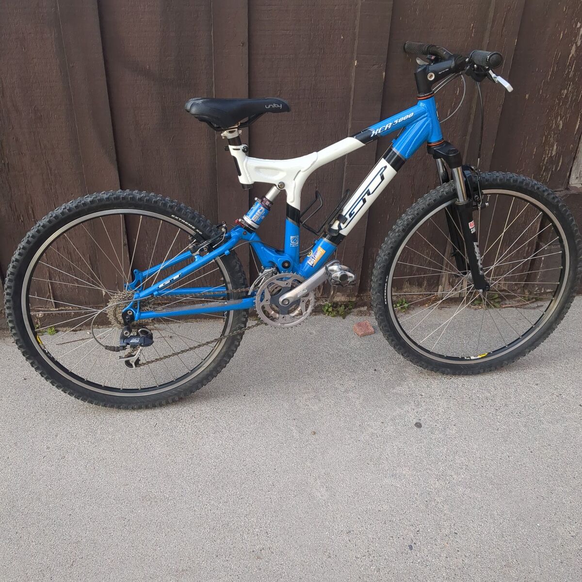 2000 Gt XCR 3000 mtn bike