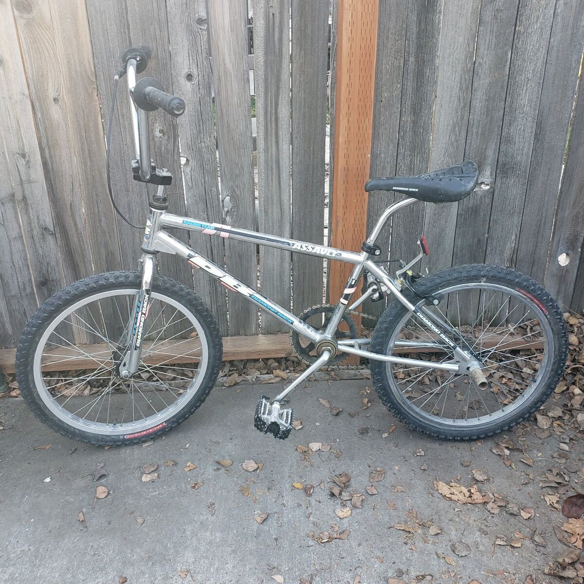 VINTAGE BMX DIAMOND BACK BIKE