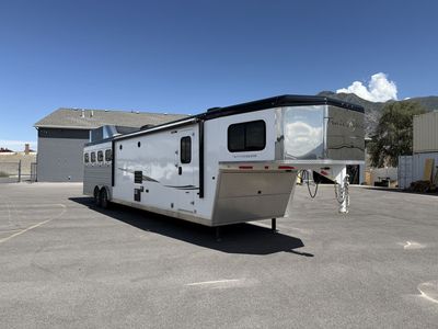 2018 Used USED Sierra 4-Horse LQ