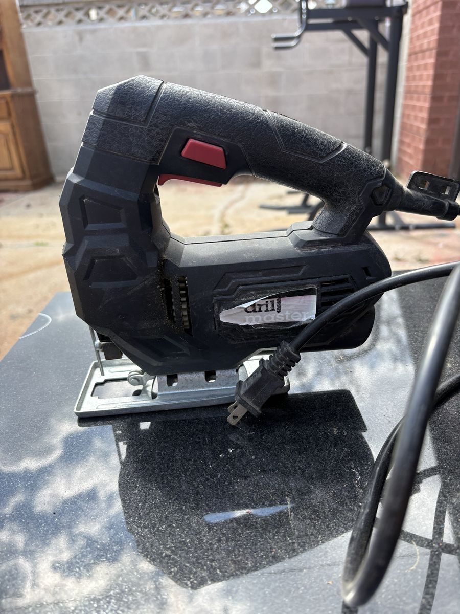 Drill Master Variable Speed Jigsaw