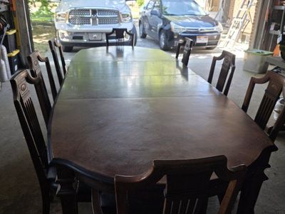6-8 person table 8 chairs 2 leafs antique