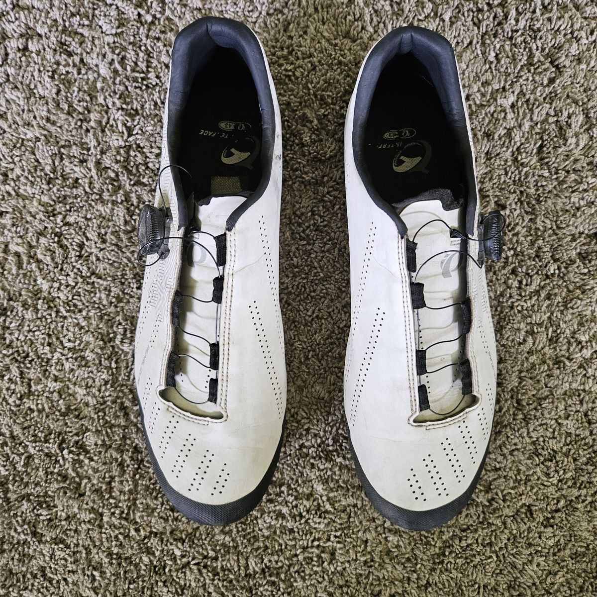 Pearl Izumi PRO Leader v4 Cycling Shoes White - Size 43