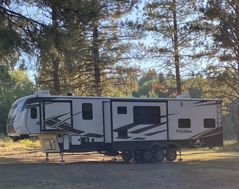 2020 Fuzion Impact 415 Toy Hauler