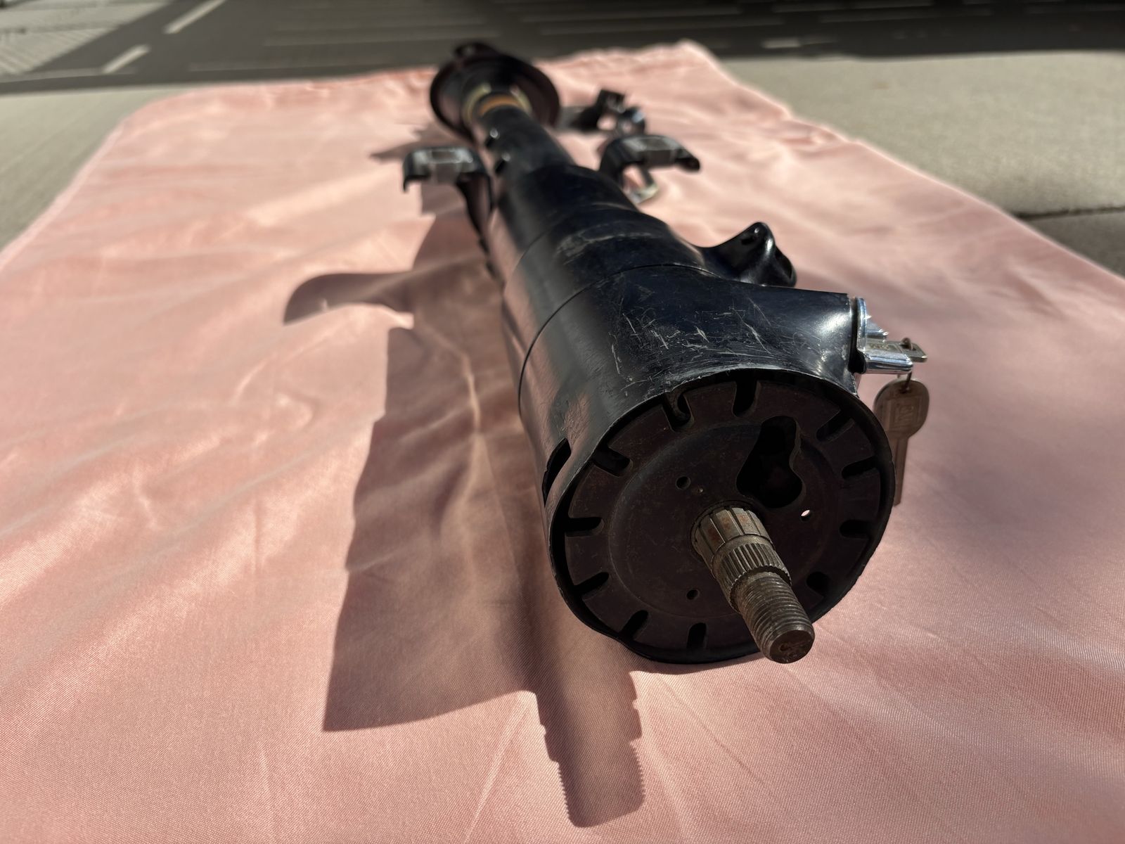 Main image 3