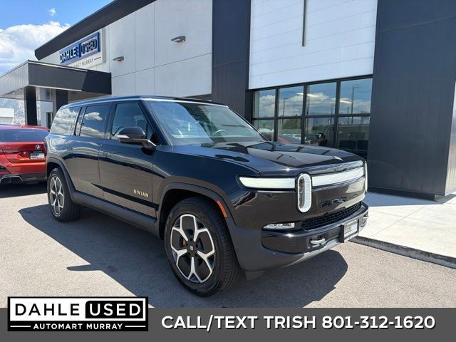 2023 Rivian R1S Adventure