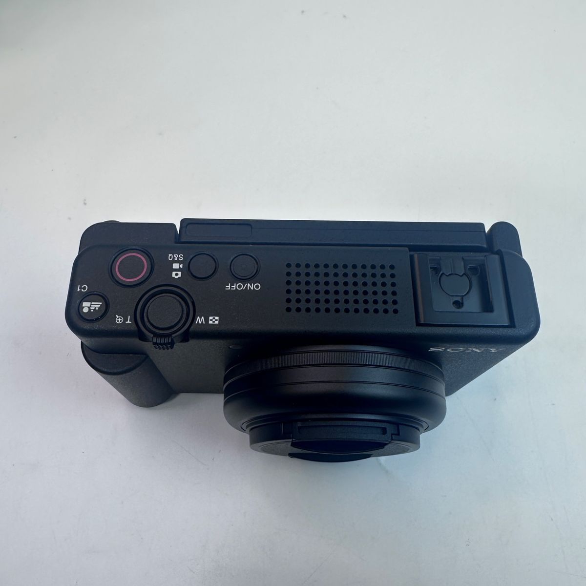 Main image 7