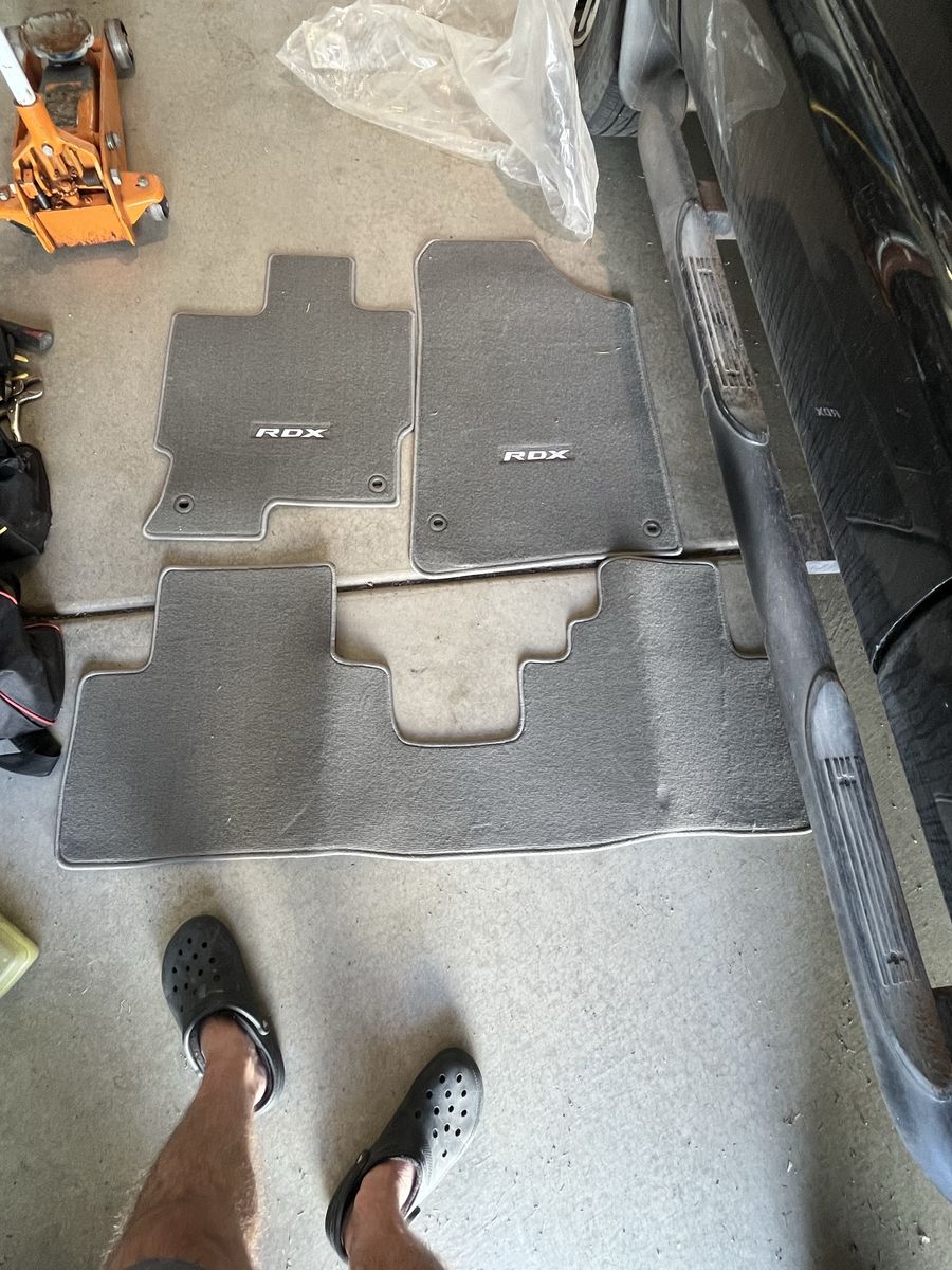 Brand New floor mats Acura RDX