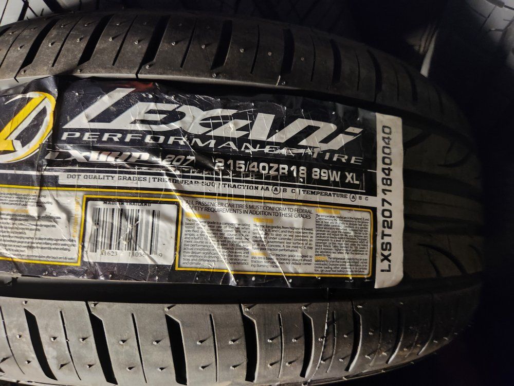 215/40r18 lexani lx uhp-207
