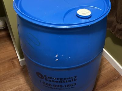 55 gallon blue emergency water storage barrel (basically new)