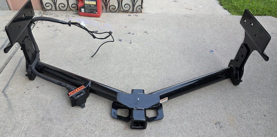 Hyundai Genesis GV70 Trailer Tow Hitch Assembly with Wiring Harness (IYF61 AU000)
