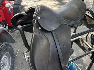 Wintec English Saddle