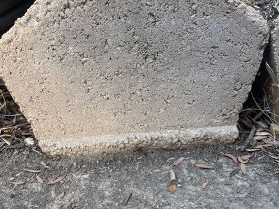 Curbing blocks