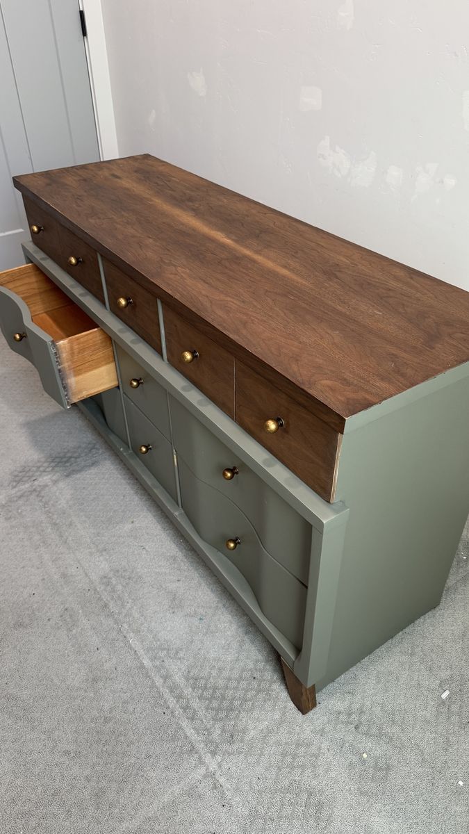 Main image 5
