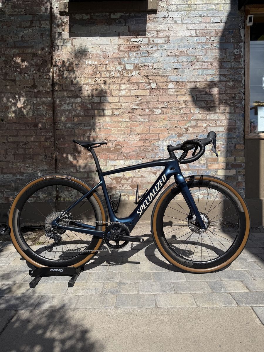 Specialized Turbo Creo SL Carbon Electric Bike - Medium, Roval CLX 50 Wheels, GRX - Excellent Condition