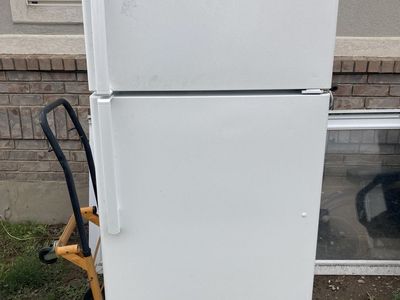 GE Refrigerator