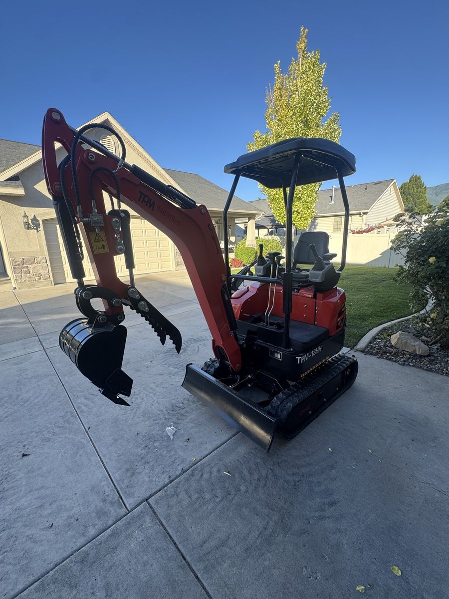 BRAND NEW TPM Mini Excavator for RENT!!