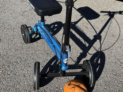 Knee Scooter