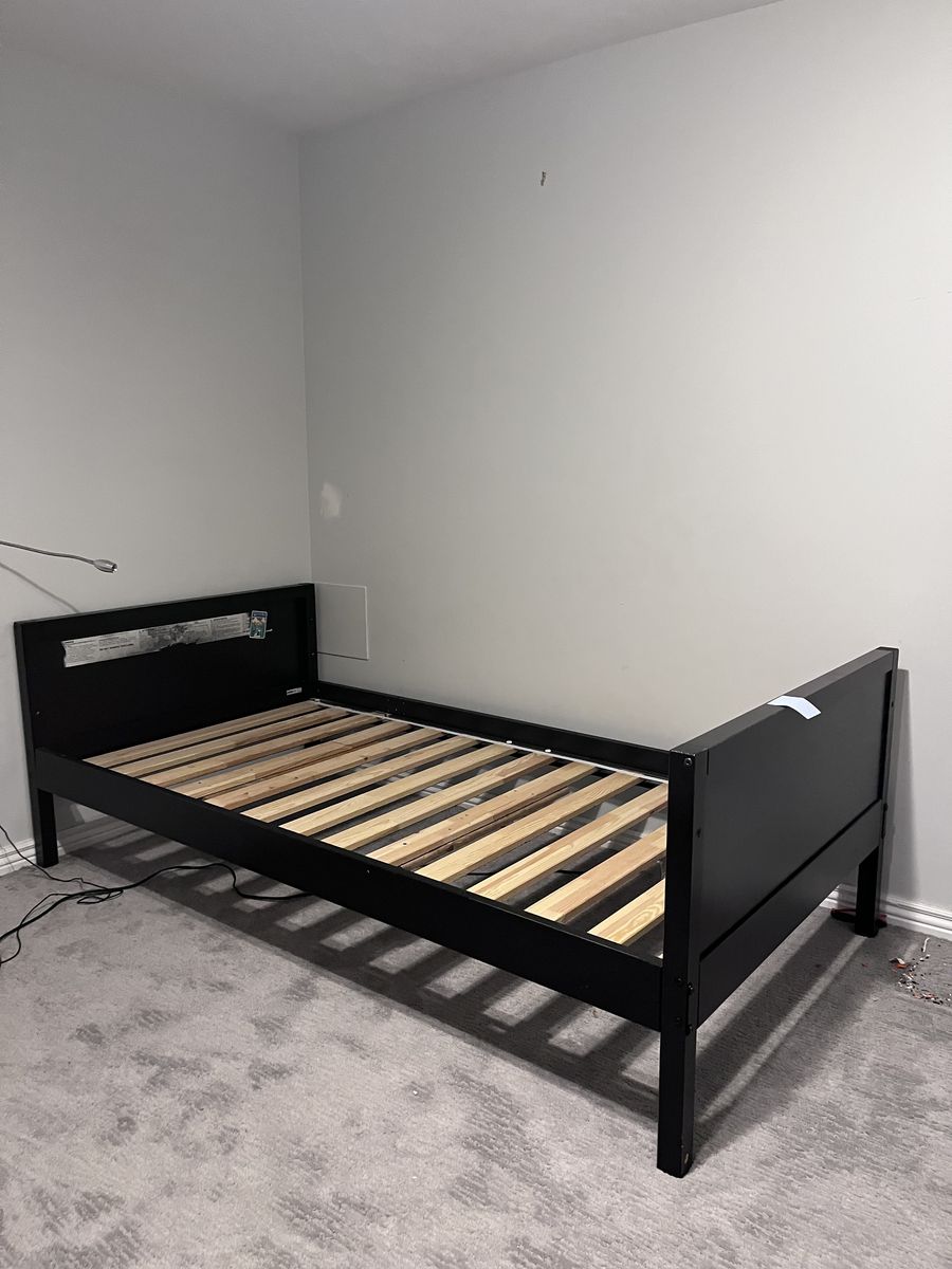 Main image 6