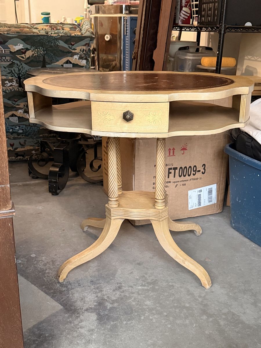Florentine-style table