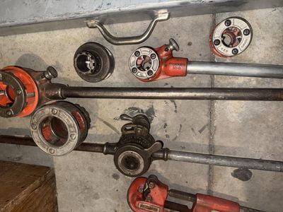 RIDGID Pipe Threading and pipe cutters