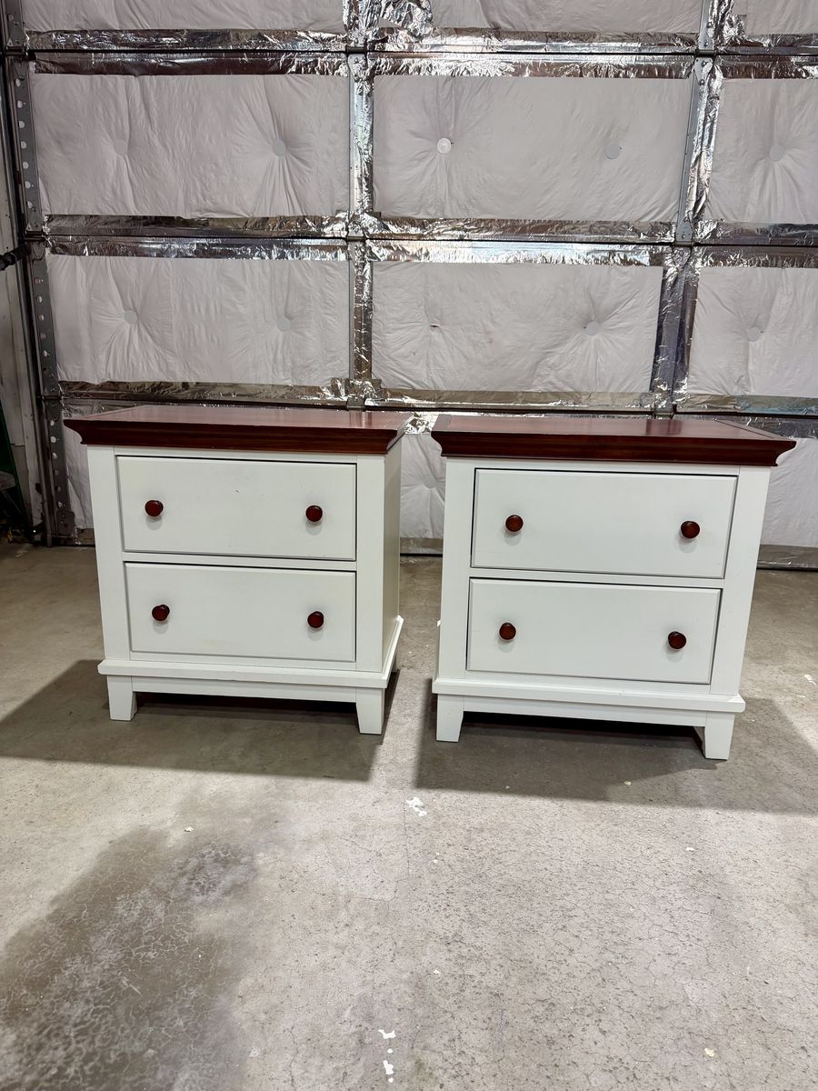 Nightstands - Set of 2 from Vaughan Bassett