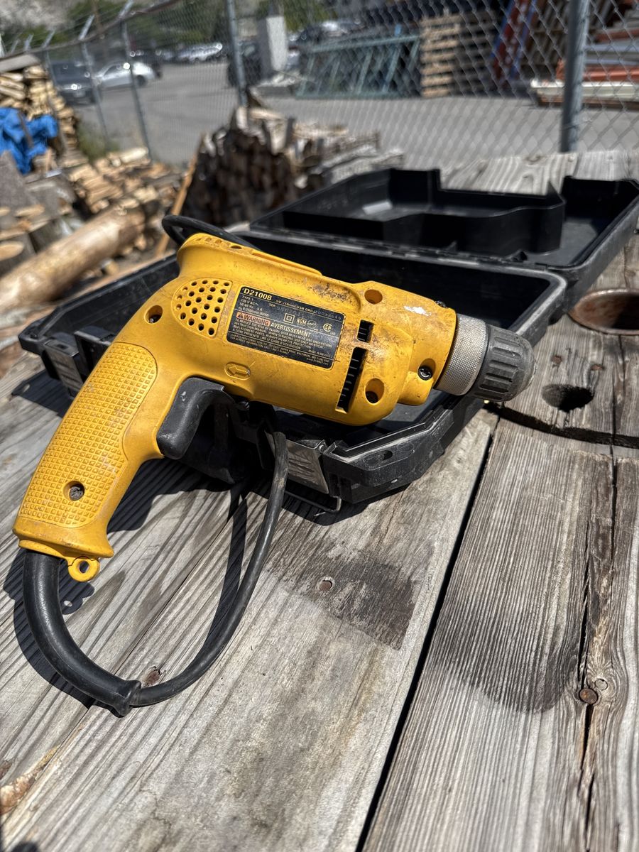 Drill with power cord