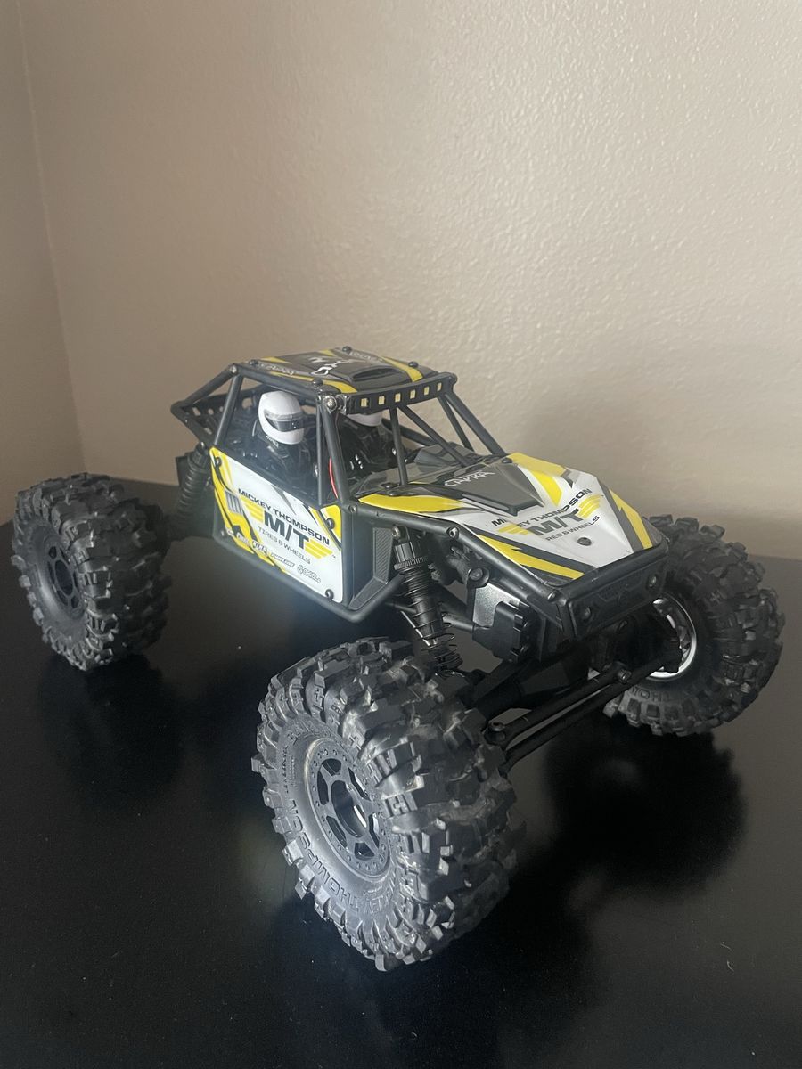 Axial UTB18 Capra 4WS