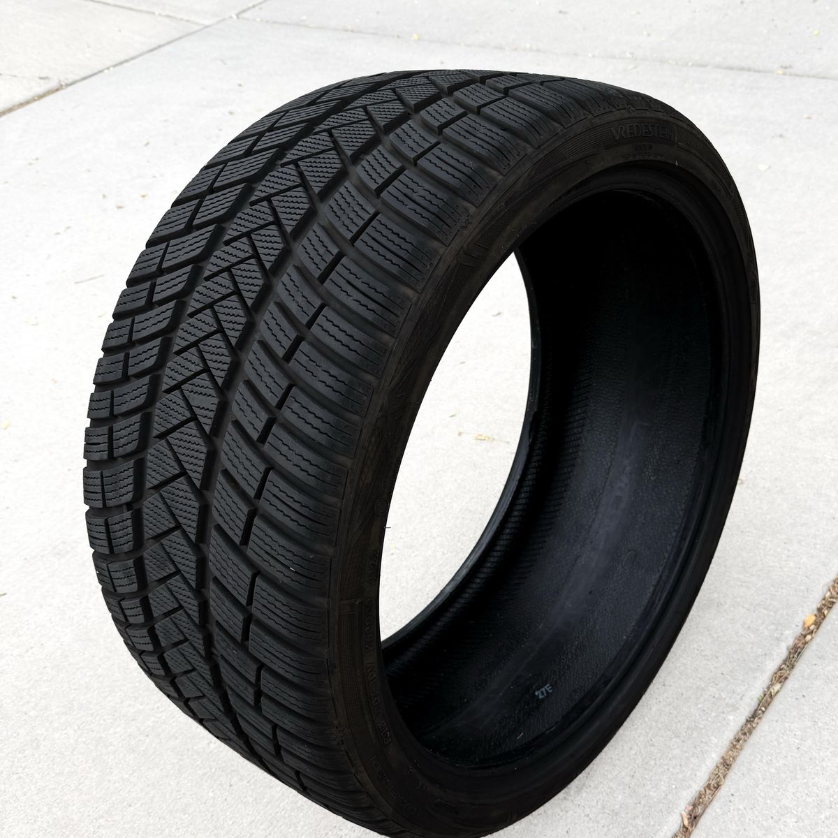 Vredestein Wintrac Pro 275/30 R20 Winter Tires Set of 4