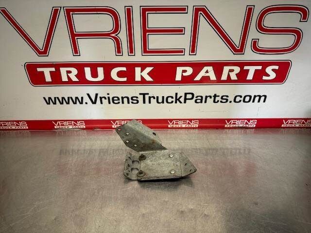 Peterbilt 379 Bracket