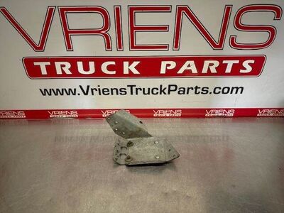 Peterbilt 379 Bracket